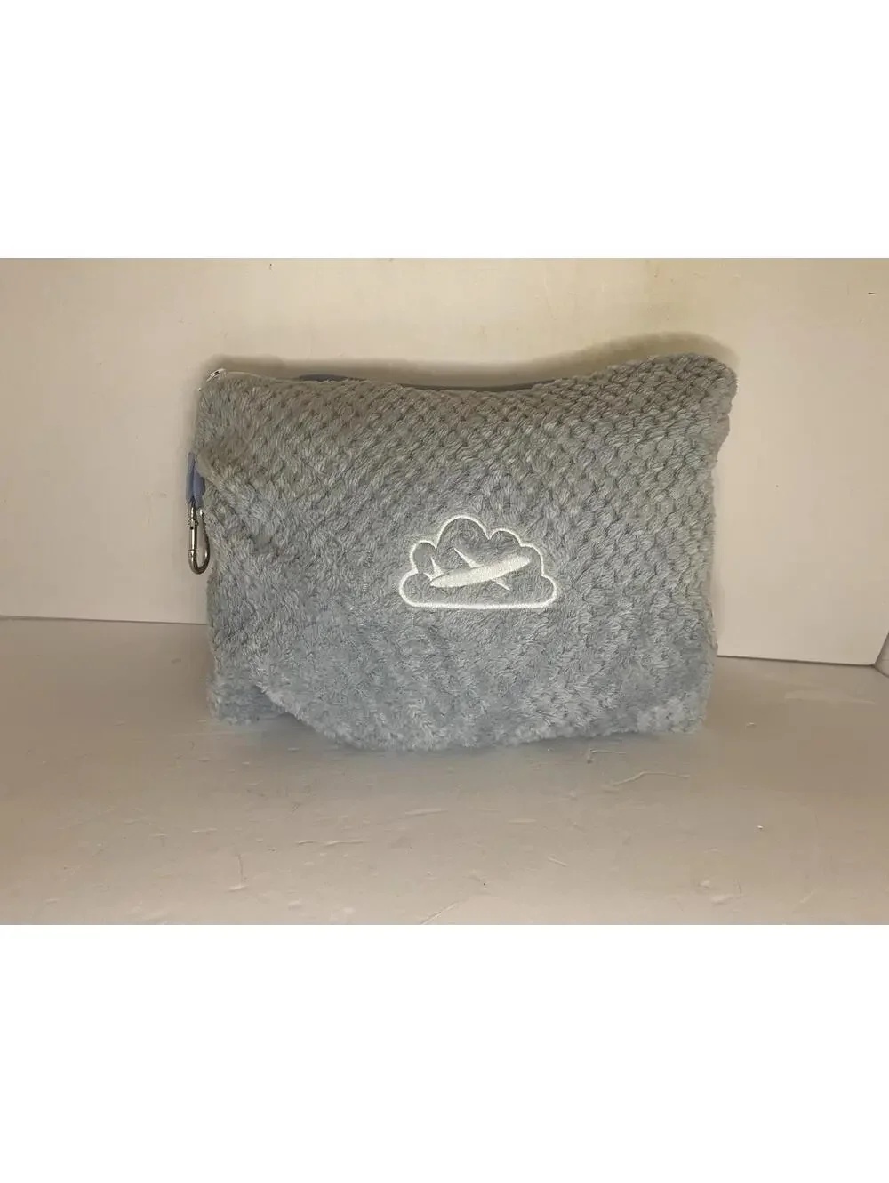 Travel Blanket with Bag, Ultra-Soft Jacquard Fleece Blanket with Luggage Sleeve